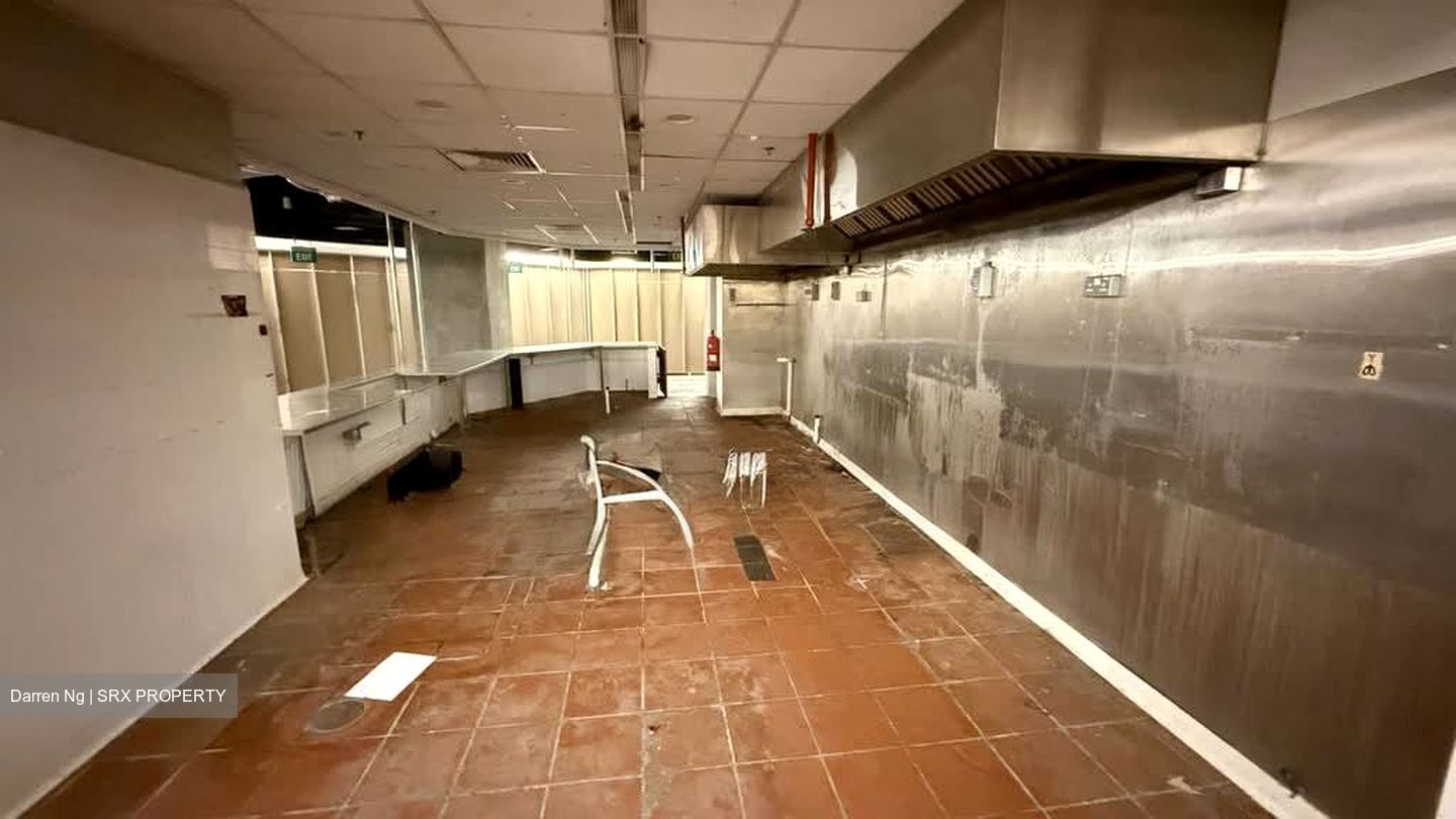 Ngee Ann City (D9), Retail #573436121